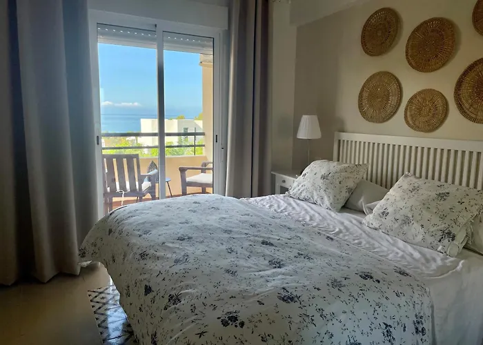 Sea And Views Close To Marbella